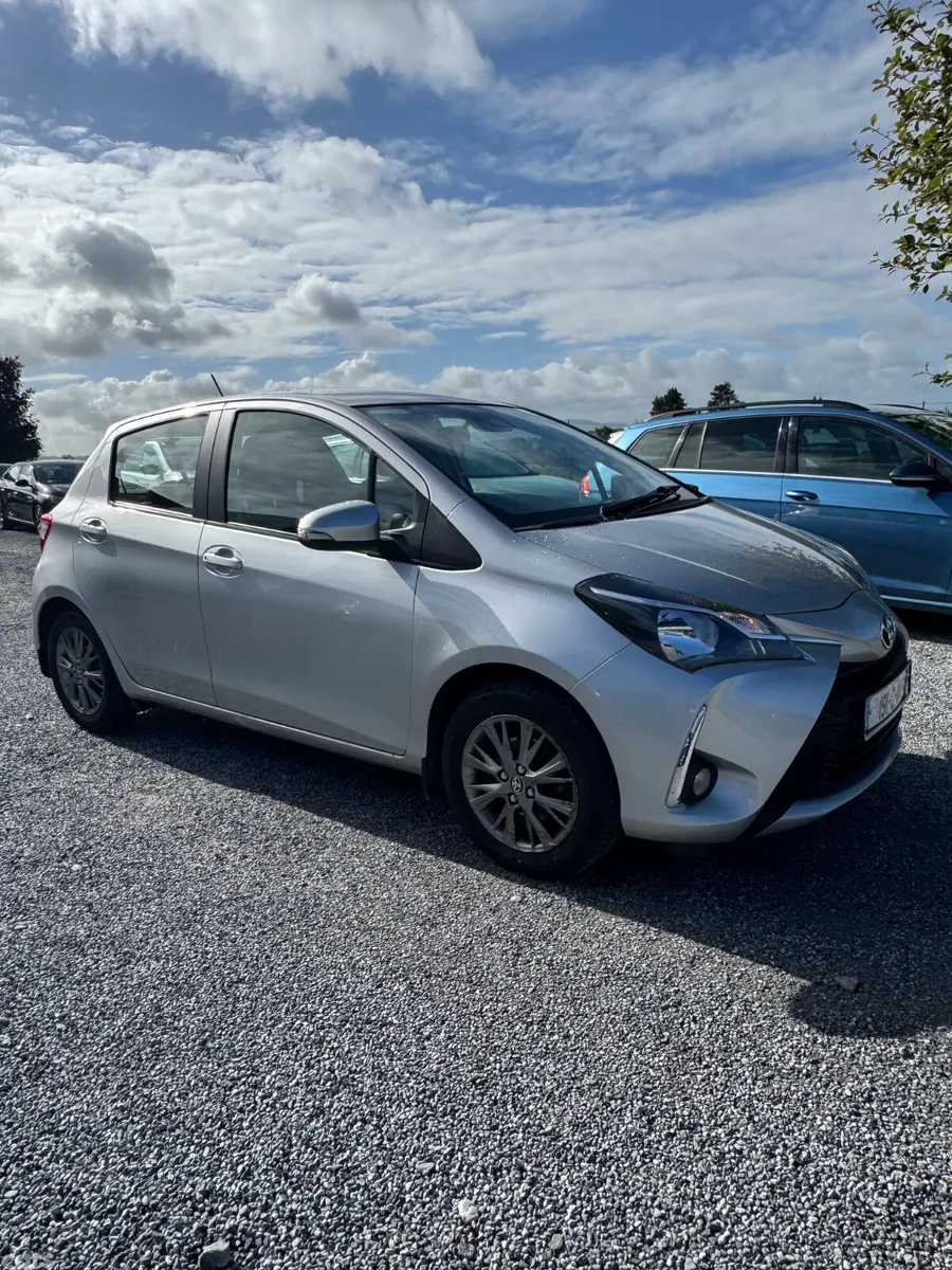 Toyota Yaris MPV, Petrol, 2019, Grey