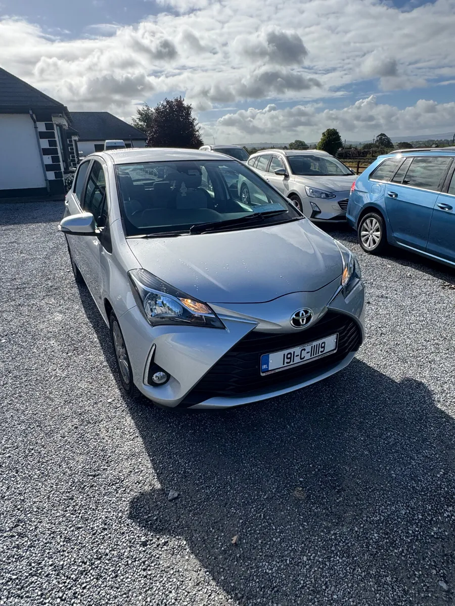 Toyota Yaris MPV, Petrol, 2019, Grey