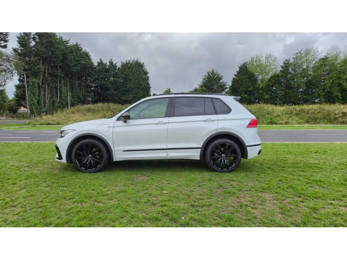 Volkswagen Tiguan SUV, Petrol Plug-in Hybrid, 2024, White