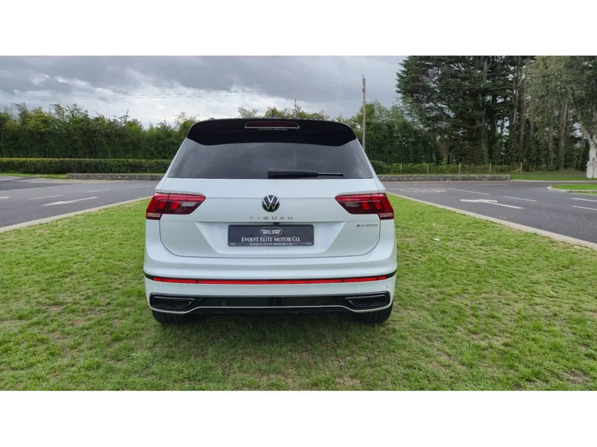 Volkswagen Tiguan SUV, Petrol Plug-in Hybrid, 2024, White