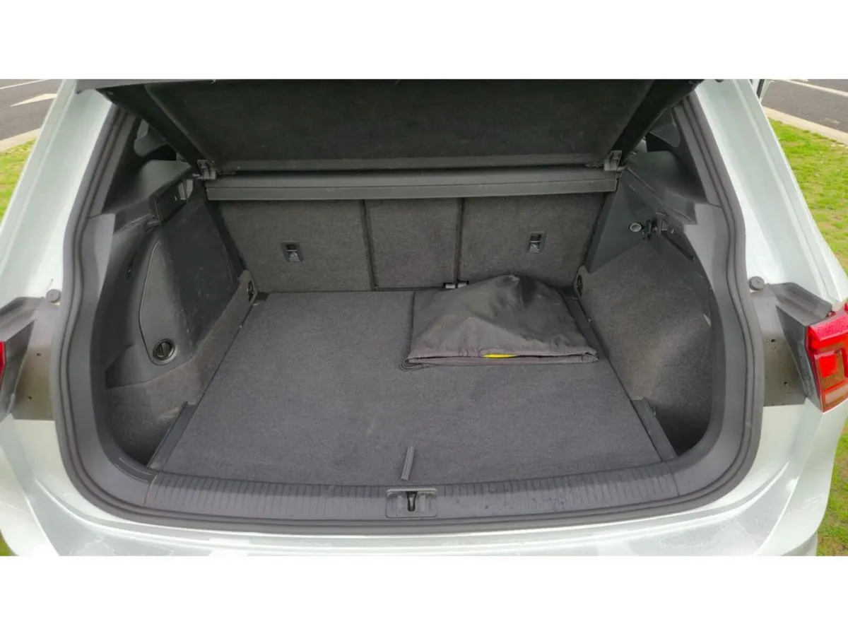 Volkswagen Tiguan SUV, Petrol Plug-in Hybrid, 2024, White