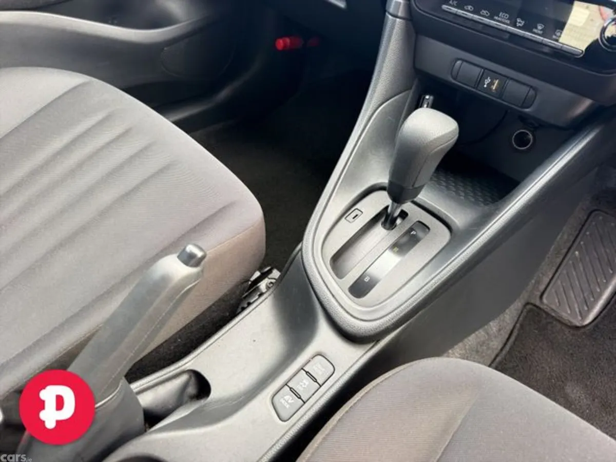Toyota Yaris Hatchback, Petrol Hybrid, 2022, Blue