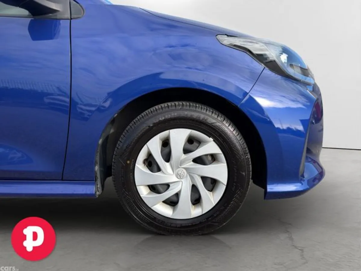 Toyota Yaris Hatchback, Petrol Hybrid, 2022, Blue