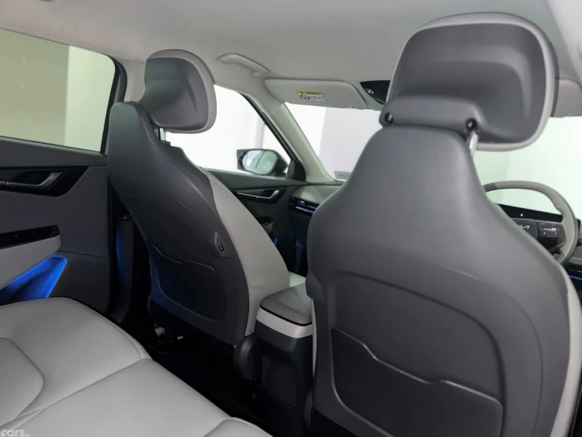 Kia EV6 MPV, Electric, 2026, Grey