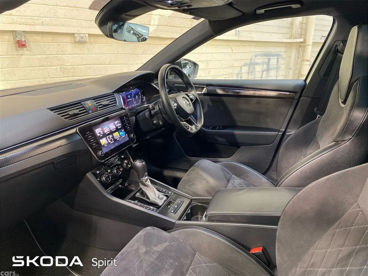 Skoda Superb Saloon, Diesel, 2021, Silver