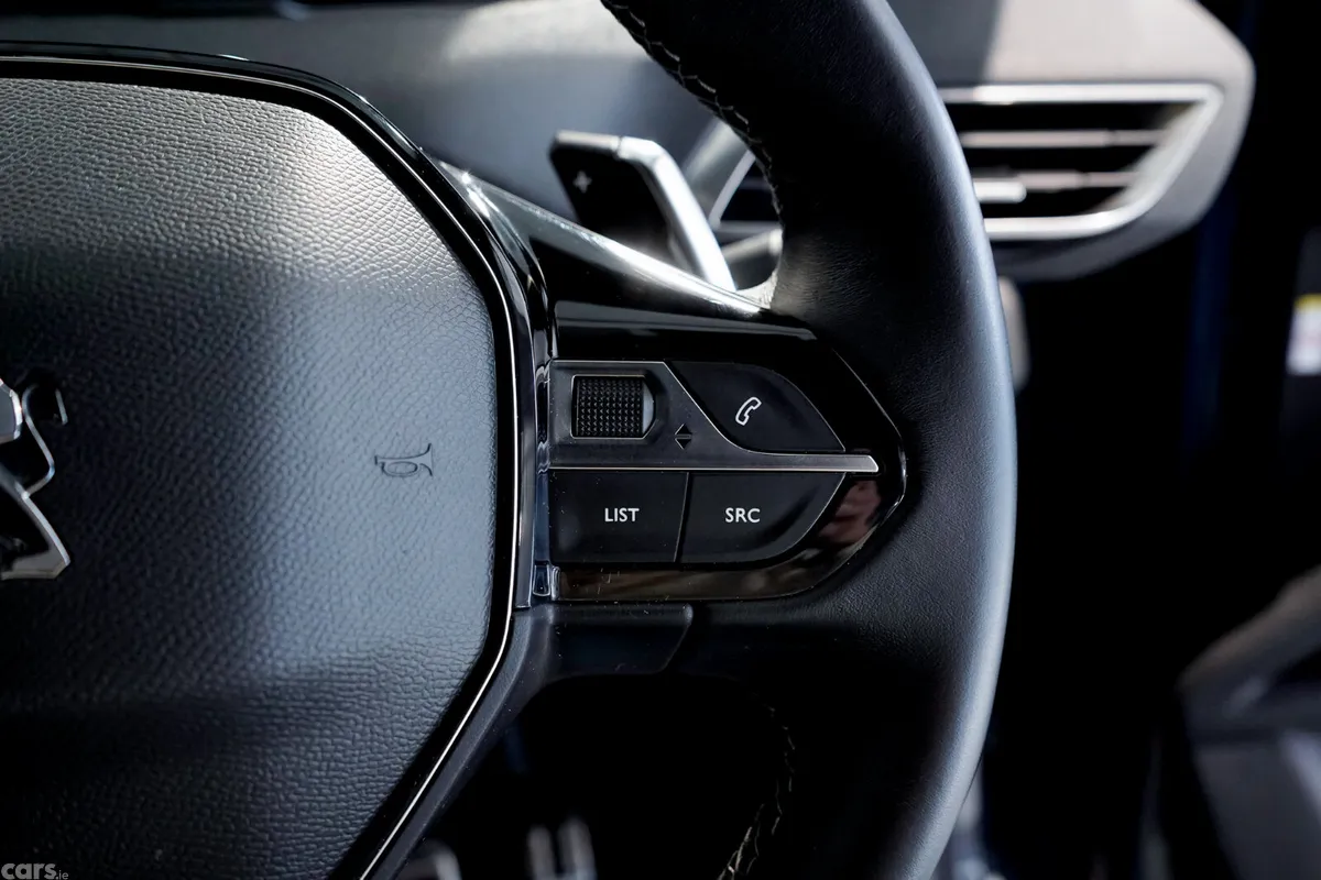 Peugeot 3008 MPV, Diesel, 2023, Blue