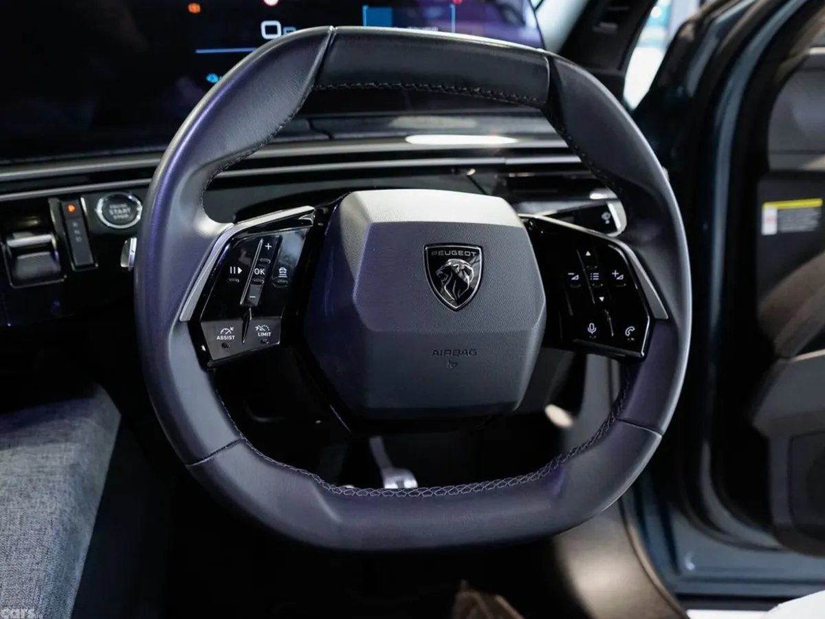 Peugeot 3008 MPV, Electric, 2025, Blue