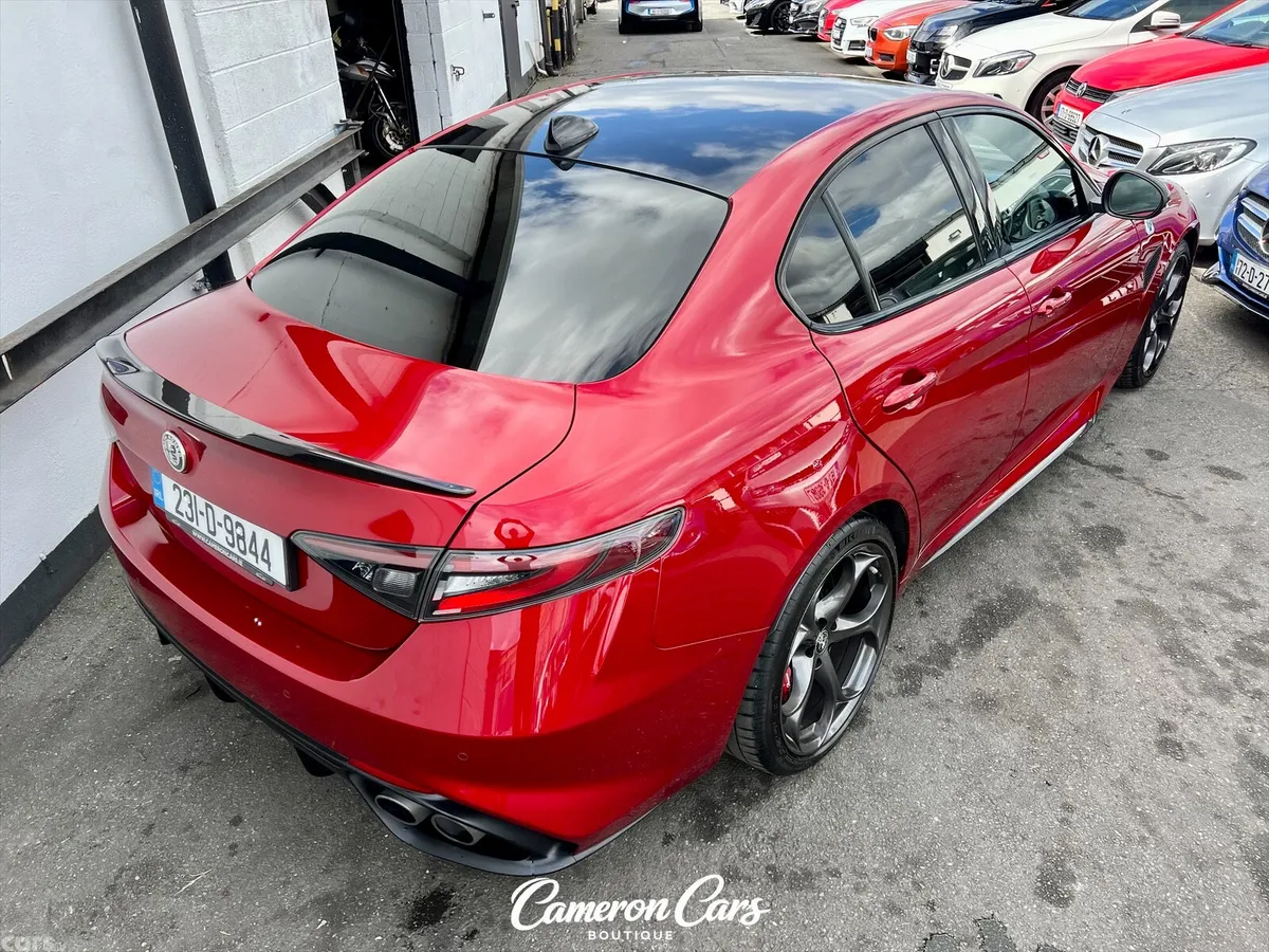 Alfa Romeo Giulia Saloon, Petrol, 2023, Red