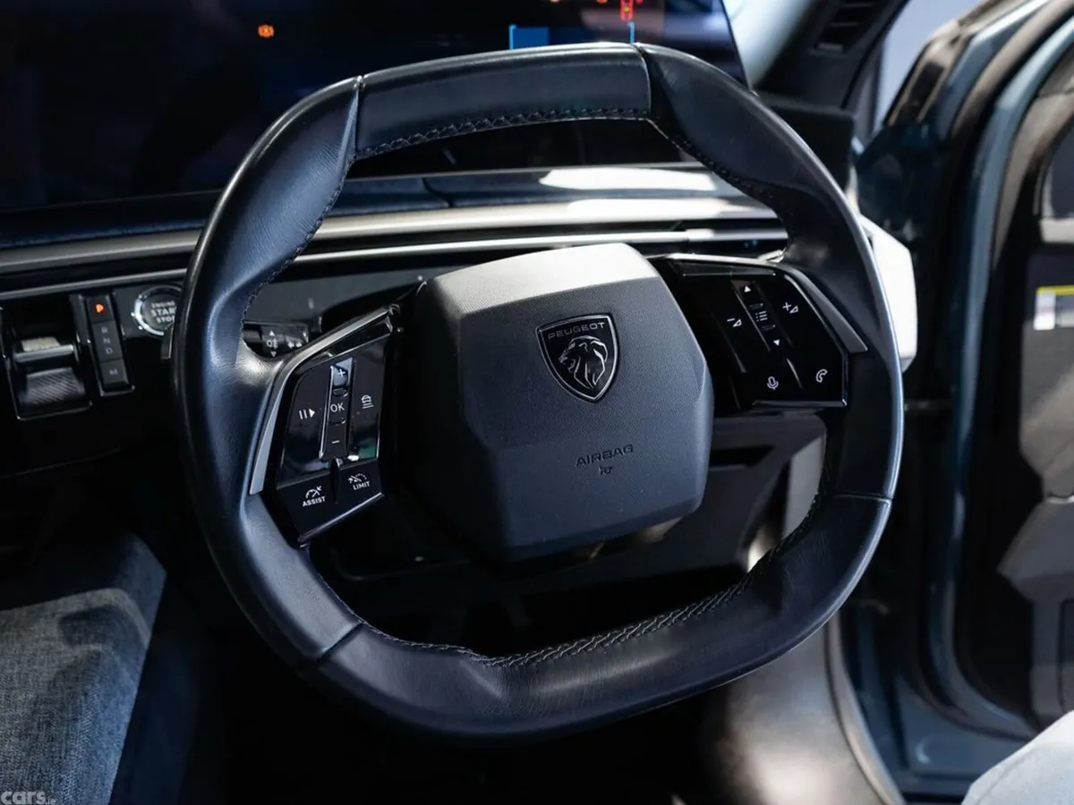 Peugeot 3008 MPV, Petrol Hybrid, 2025, Blue