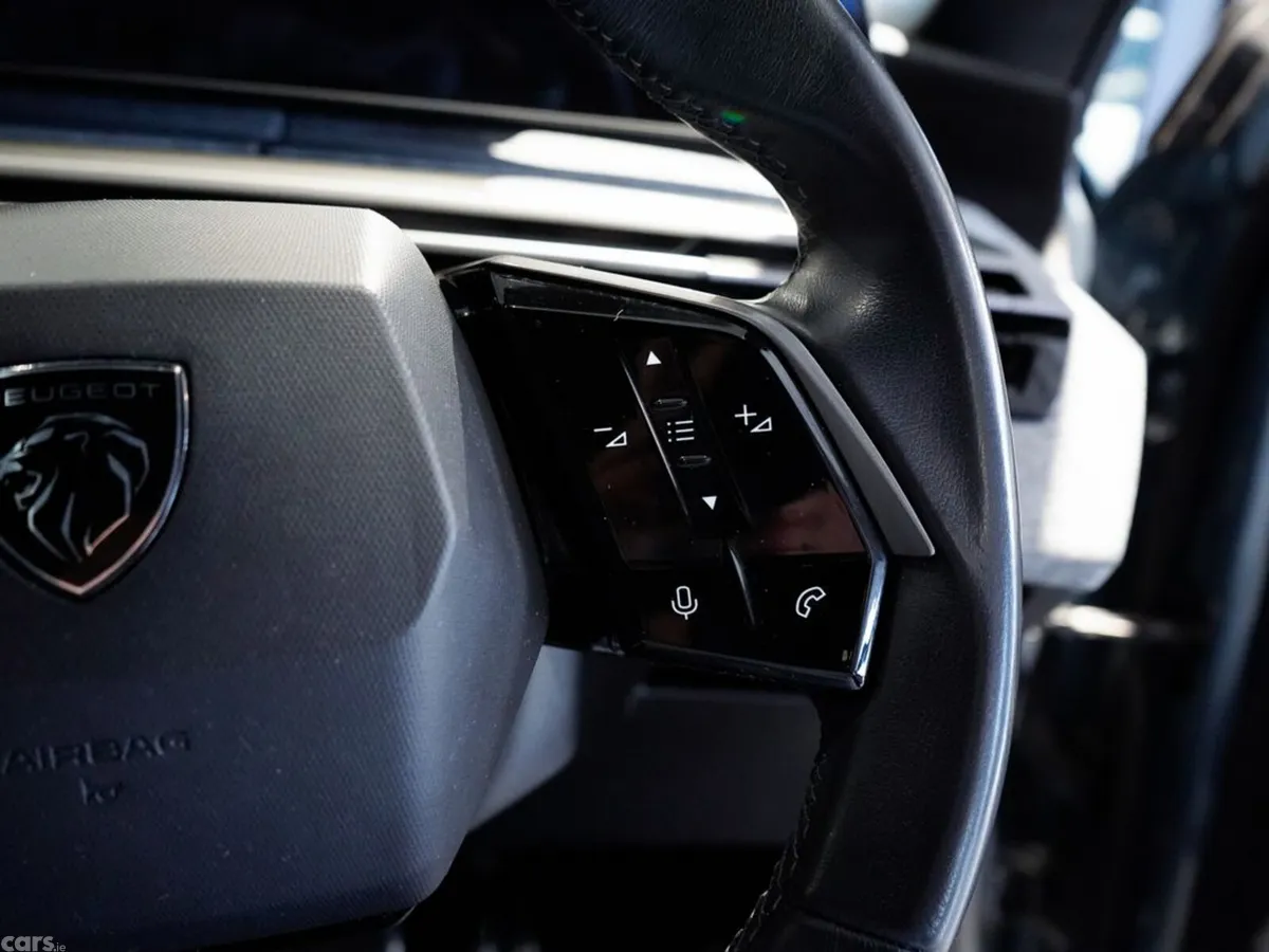 Peugeot 3008 MPV, Petrol Hybrid, 2025, Blue
