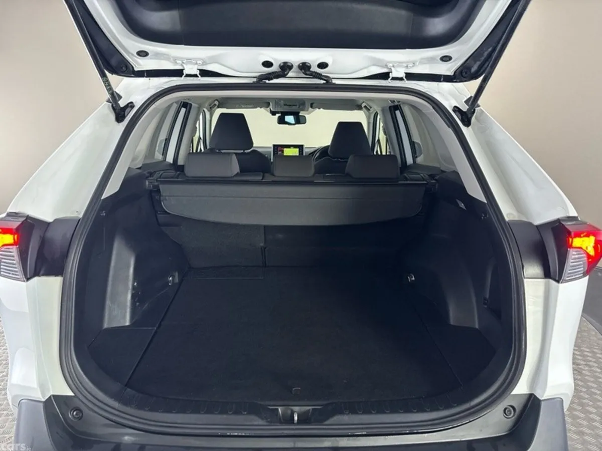Toyota RAV4 SUV, Petrol Hybrid, 2020, White