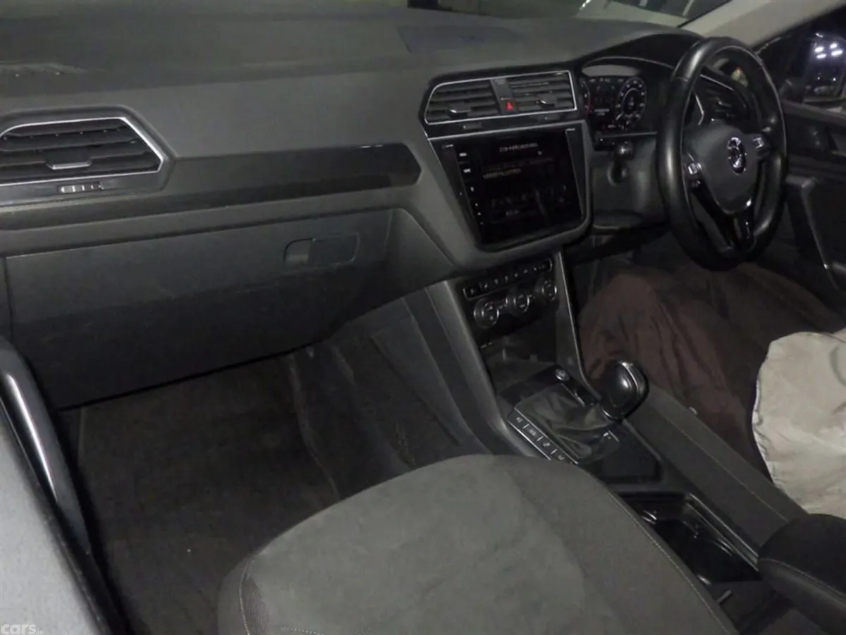 Volkswagen Tiguan SUV, Petrol, 2018, Black