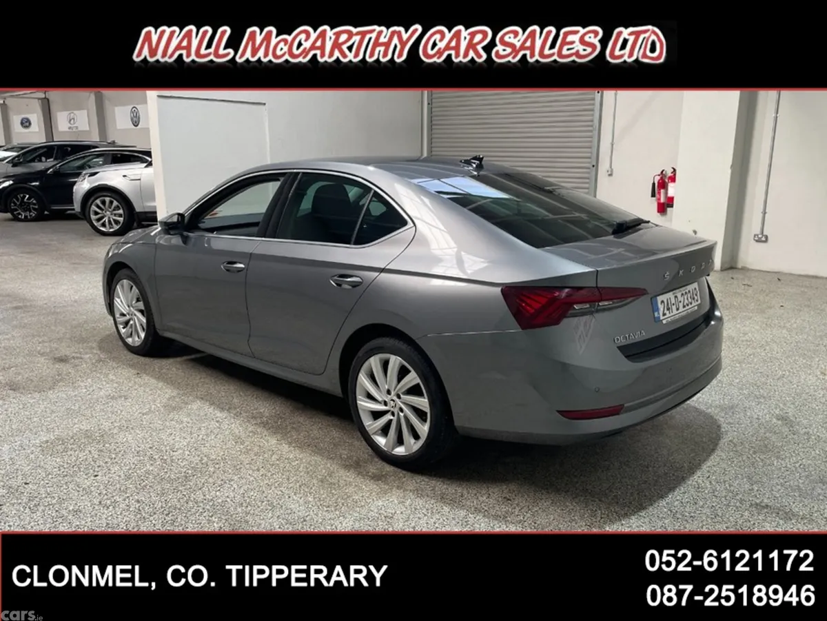 Skoda Octavia Hatchback, Diesel, 2024, Grey