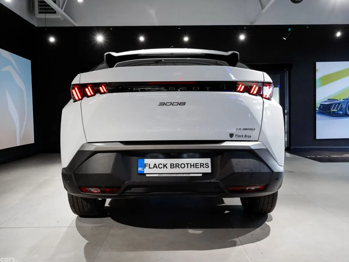 Peugeot 3008 MPV, Petrol Hybrid, 2025, White