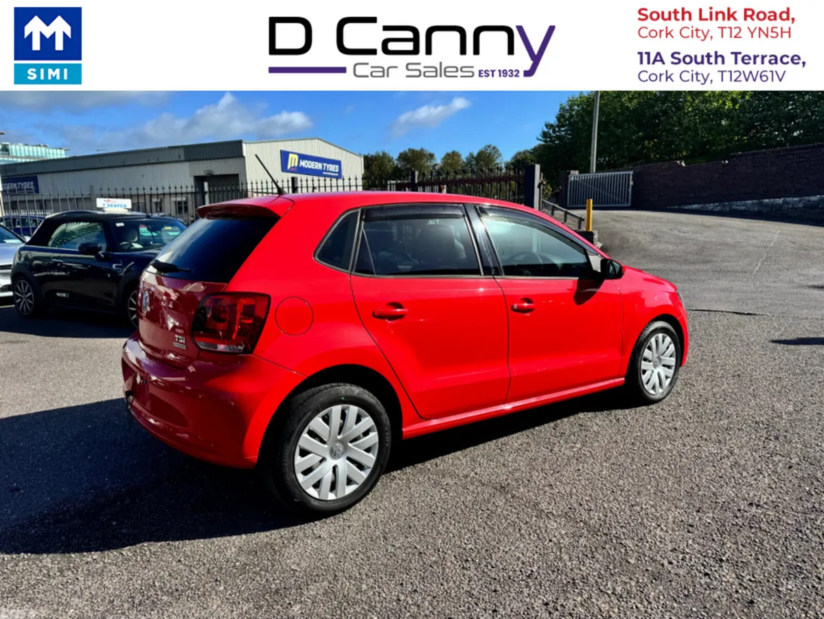 Volkswagen Polo Hatchback, Petrol, 2013, Red