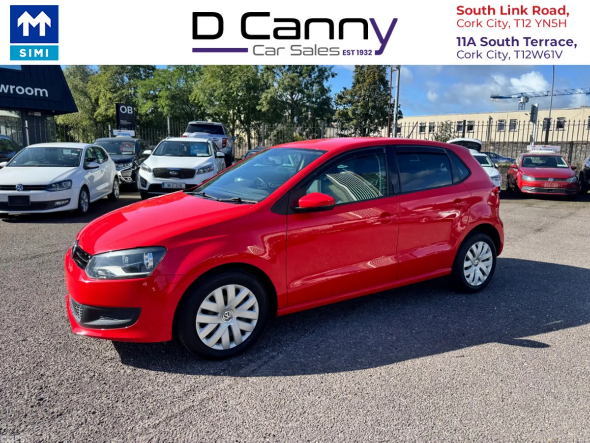 Volkswagen Polo Hatchback, Petrol, 2013, Red