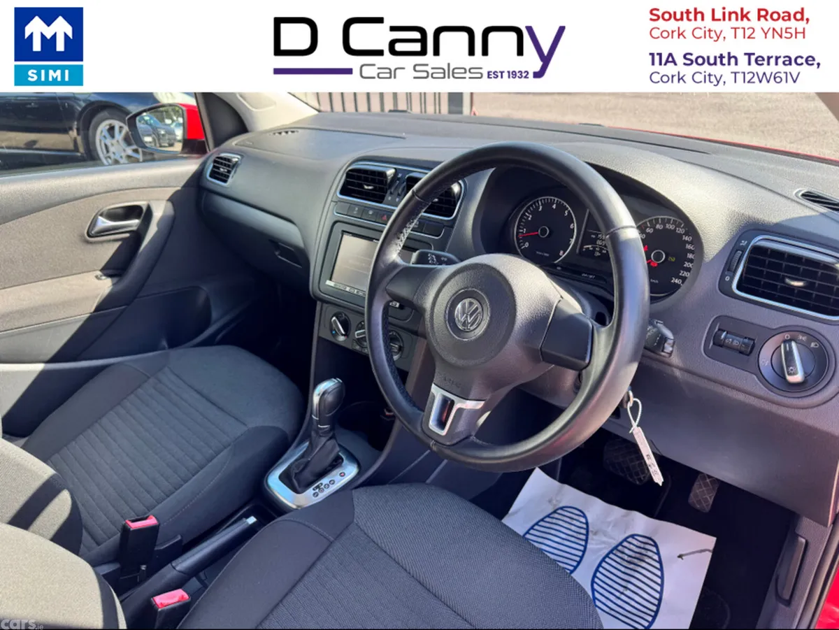 Volkswagen Polo Hatchback, Petrol, 2013, Red