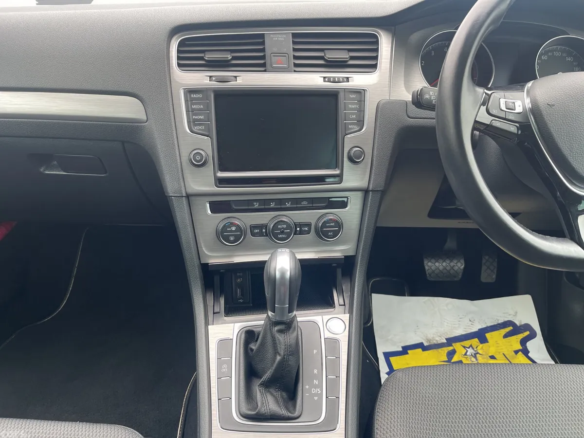 Volkswagen Golf Hatchback, Petrol, 2017, Blue