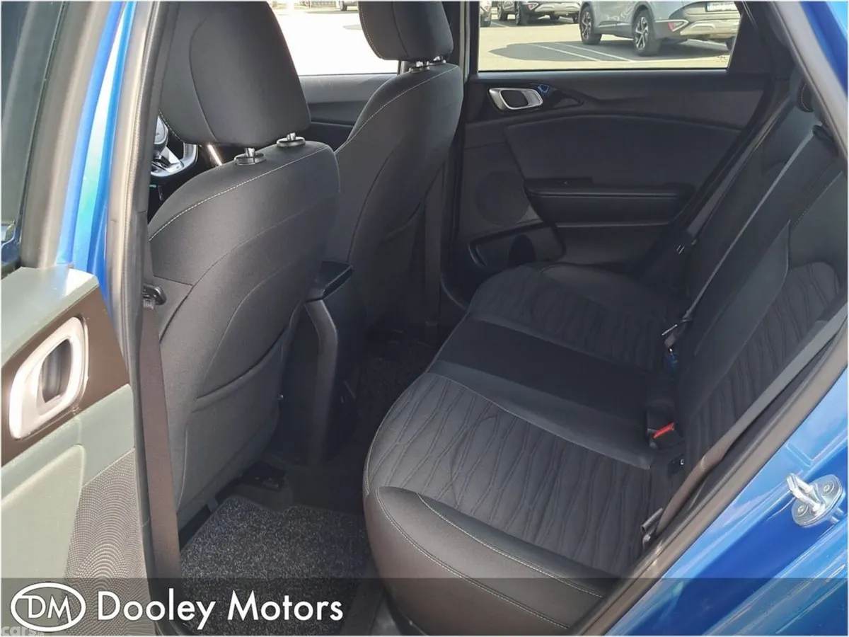 Kia Ceed Hatchback, Diesel Hybrid, 2023, Blue