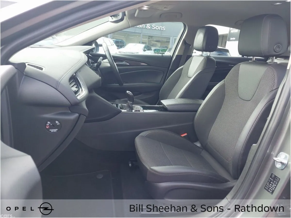 Opel Insignia Hatchback, Diesel, 2019, Grey