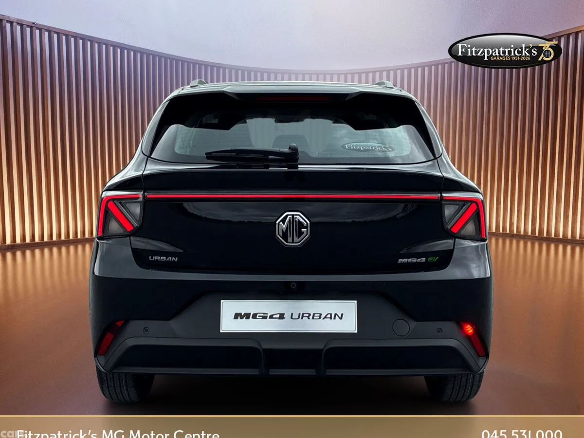 MG MG4 Hatchback, Electric, 2026, Black