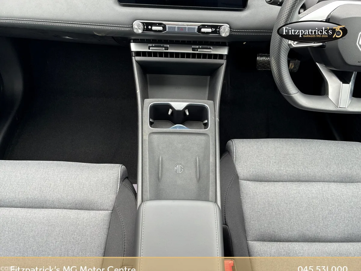 MG MG4 Hatchback, Electric, 2026, Black