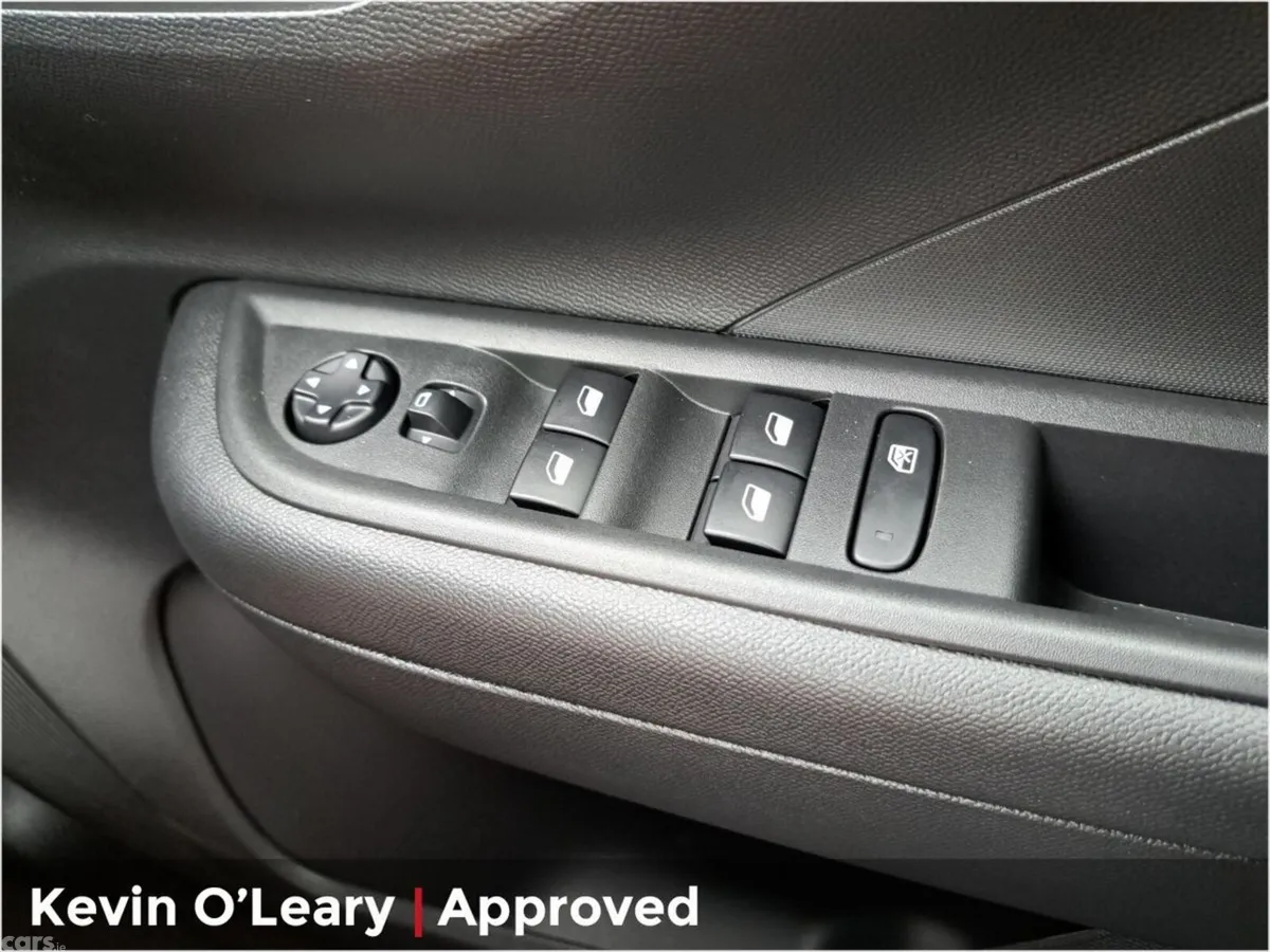 Opel Frontera SUV, Petrol, 2026, Green