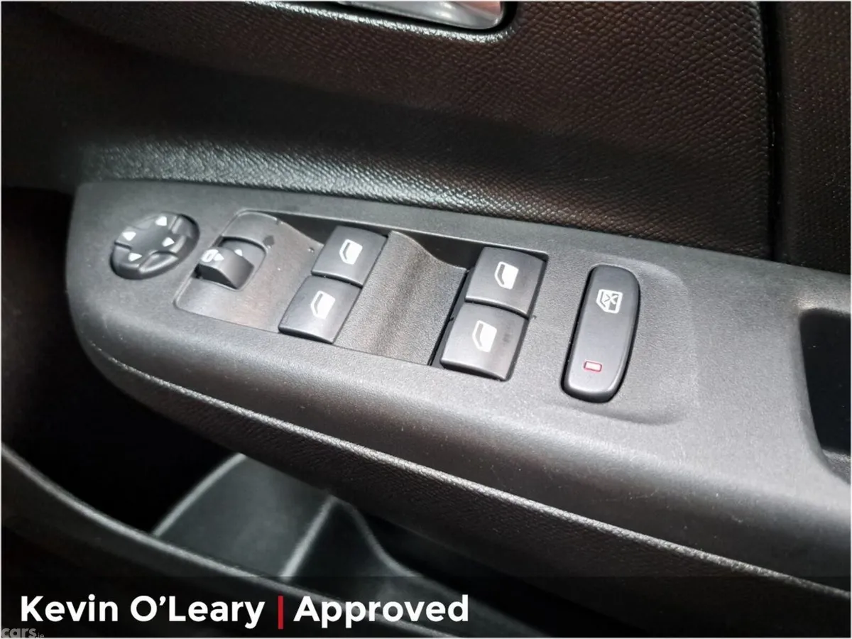 Opel Corsa Hatchback, Petrol, 2025, Red