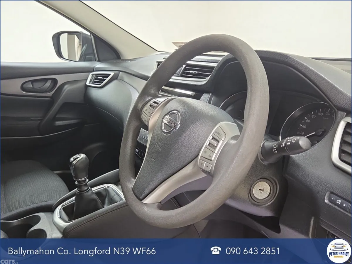 Nissan Qashqai SUV, Diesel, 2017, Grey