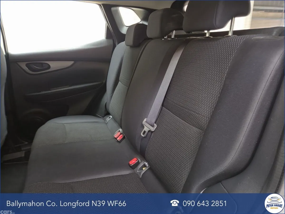 Nissan Qashqai SUV, Diesel, 2017, Grey