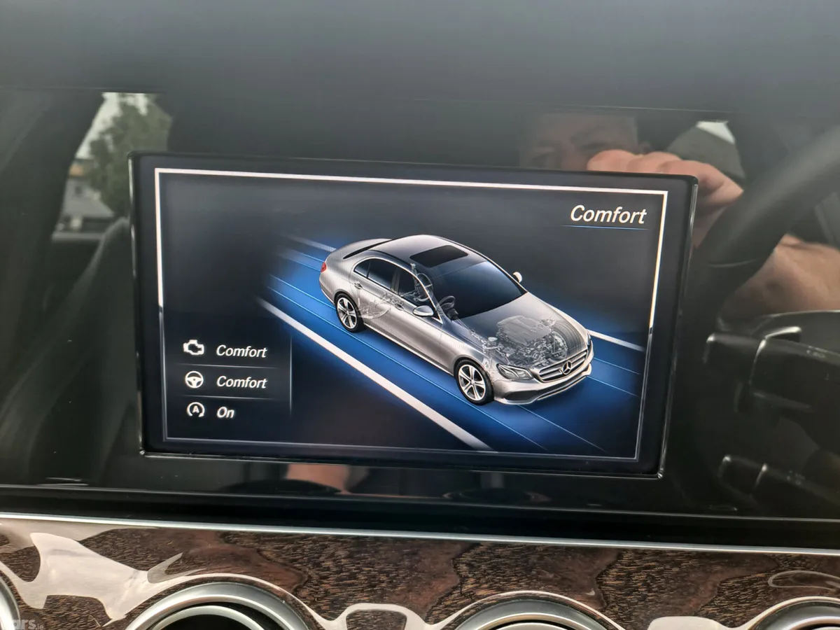 Mercedes-Benz E-Class Saloon, Diesel, 2018, Red