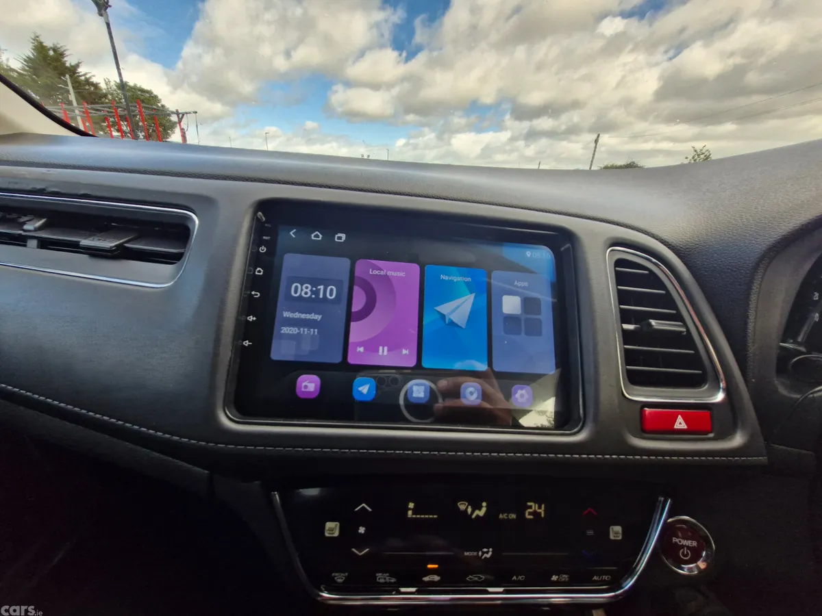 Honda Vezel SUV, Petrol Hybrid, 2014, White