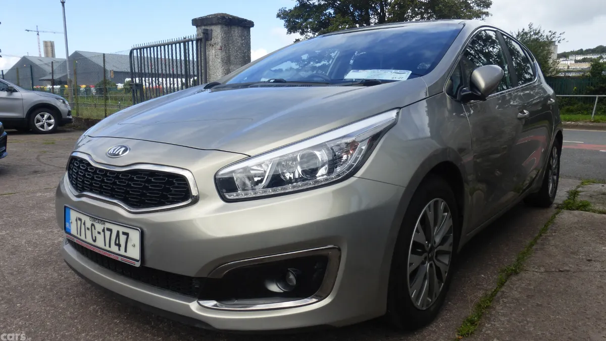 Kia Ceed Hatchback, Diesel, 2017, Grey