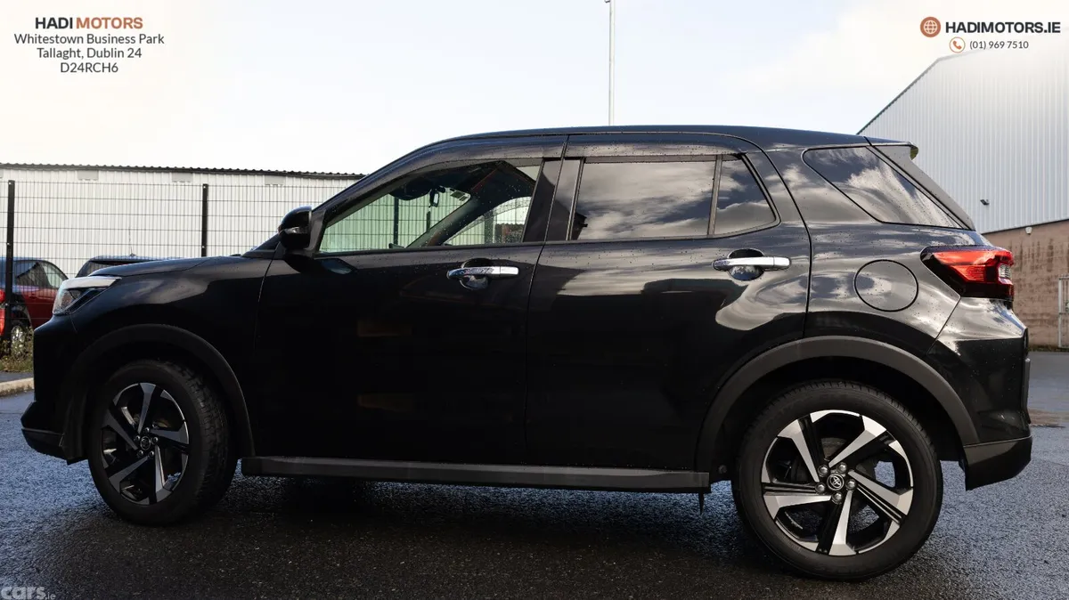 Toyota Raize SUV, Petrol Hybrid, 2022, Black