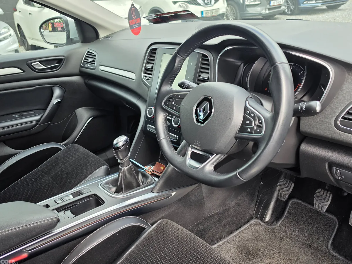 Renault Megane Hatchback, Diesel, 2017, Grey