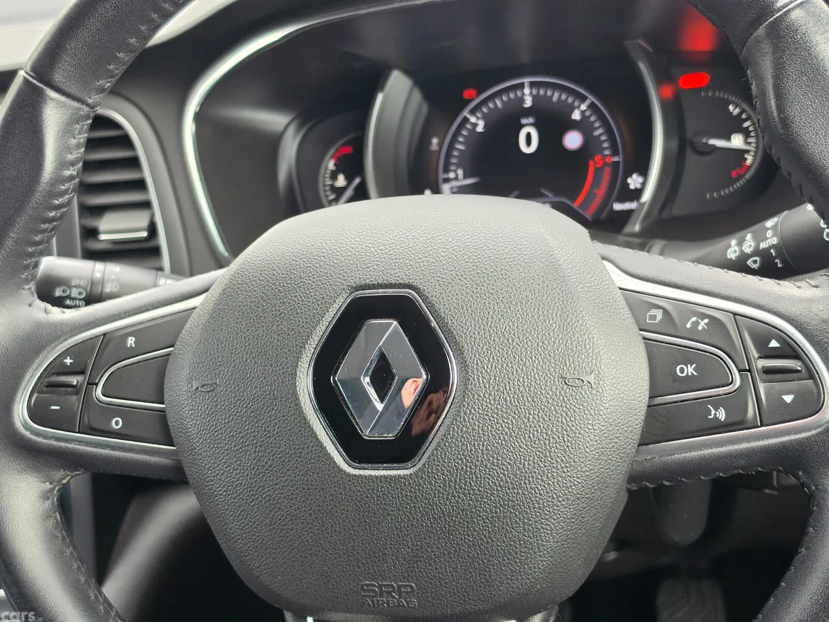 Renault Megane Hatchback, Diesel, 2017, Grey