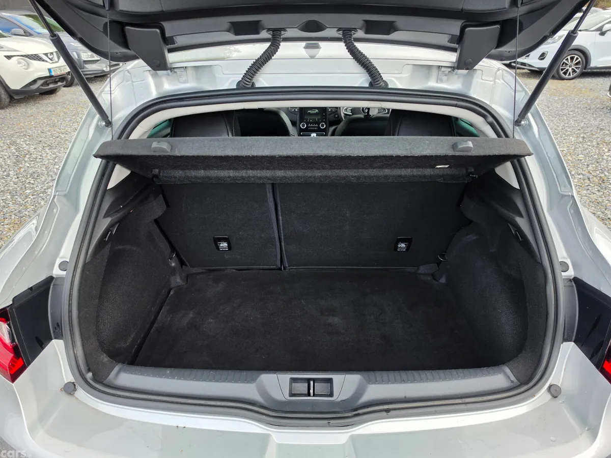 Renault Megane Hatchback, Diesel, 2017, Grey