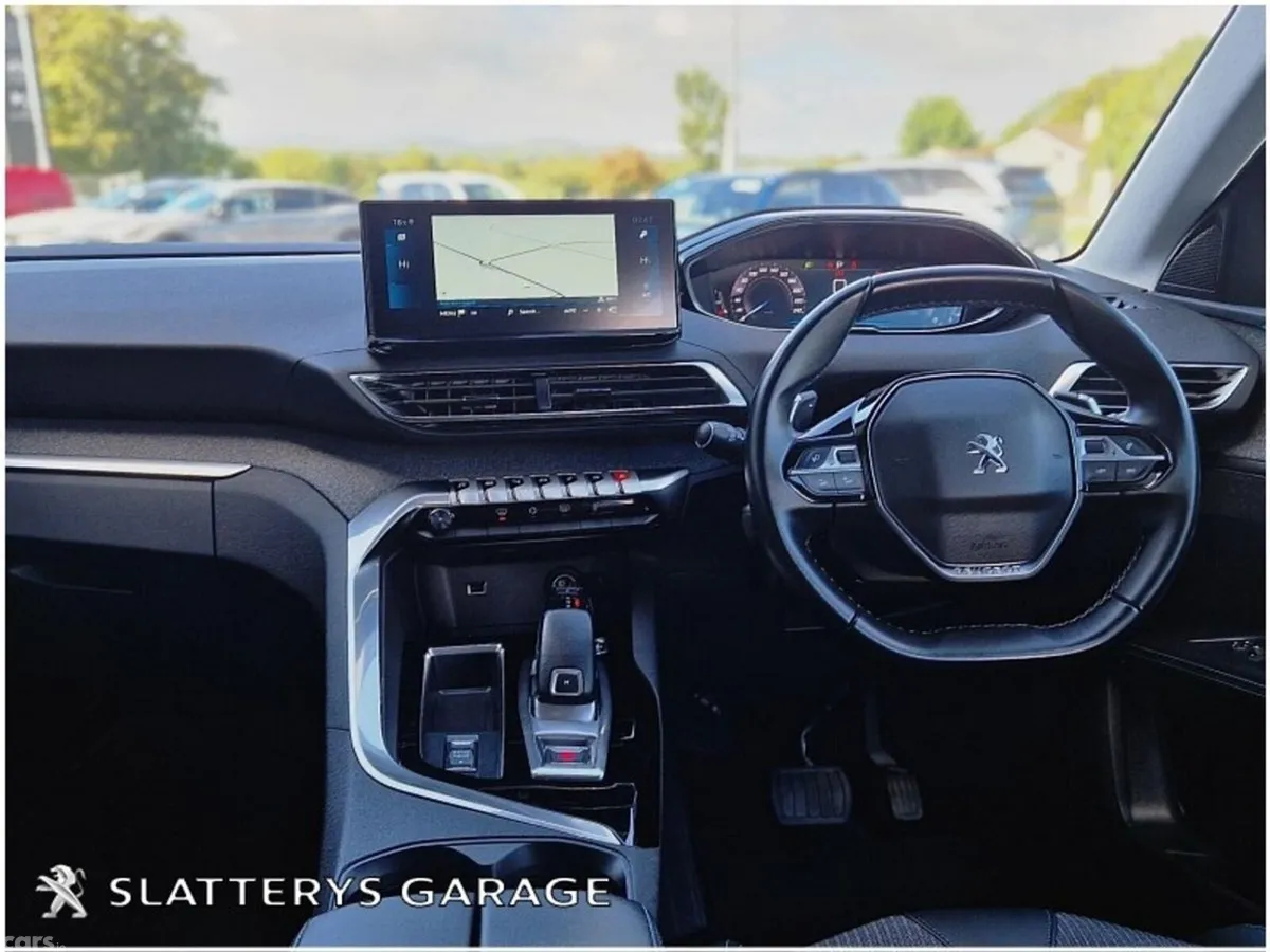 Peugeot 5008 SUV, Diesel, 2022, Grey