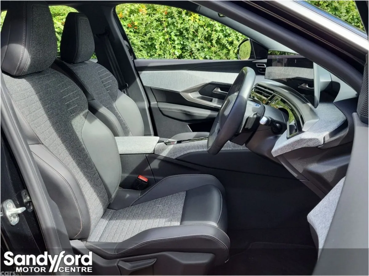 Peugeot 3008 SUV, Petrol, 2025, Black