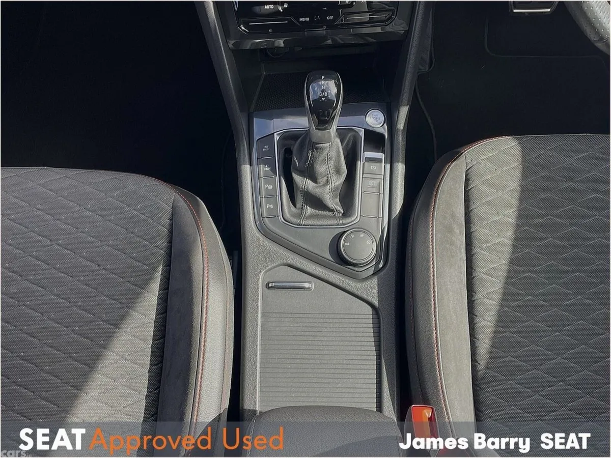 SEAT Tarraco SUV, Petrol Plug-in Hybrid, 2022, Red