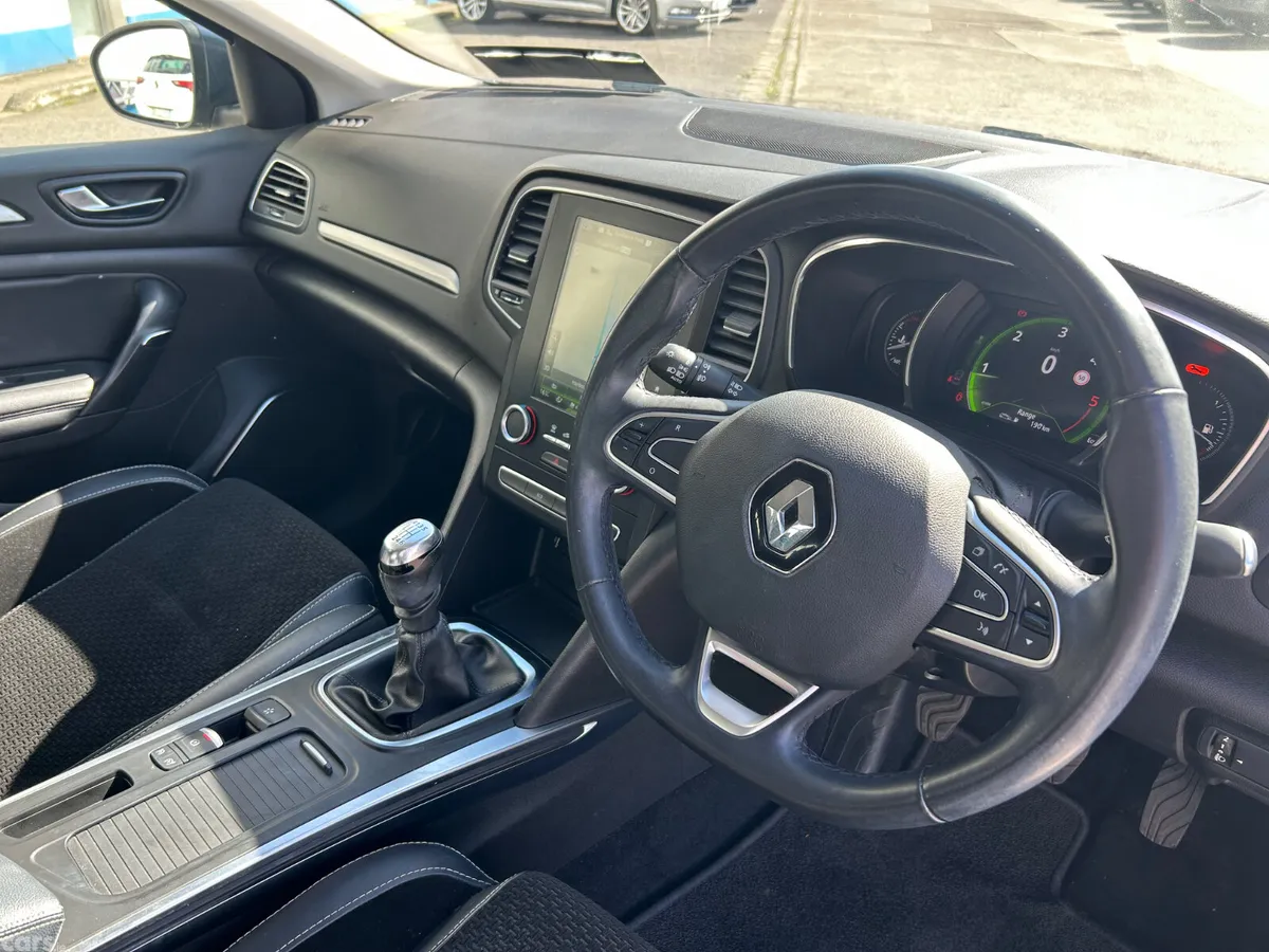 Renault Megane Saloon, Diesel, 2018, Grey