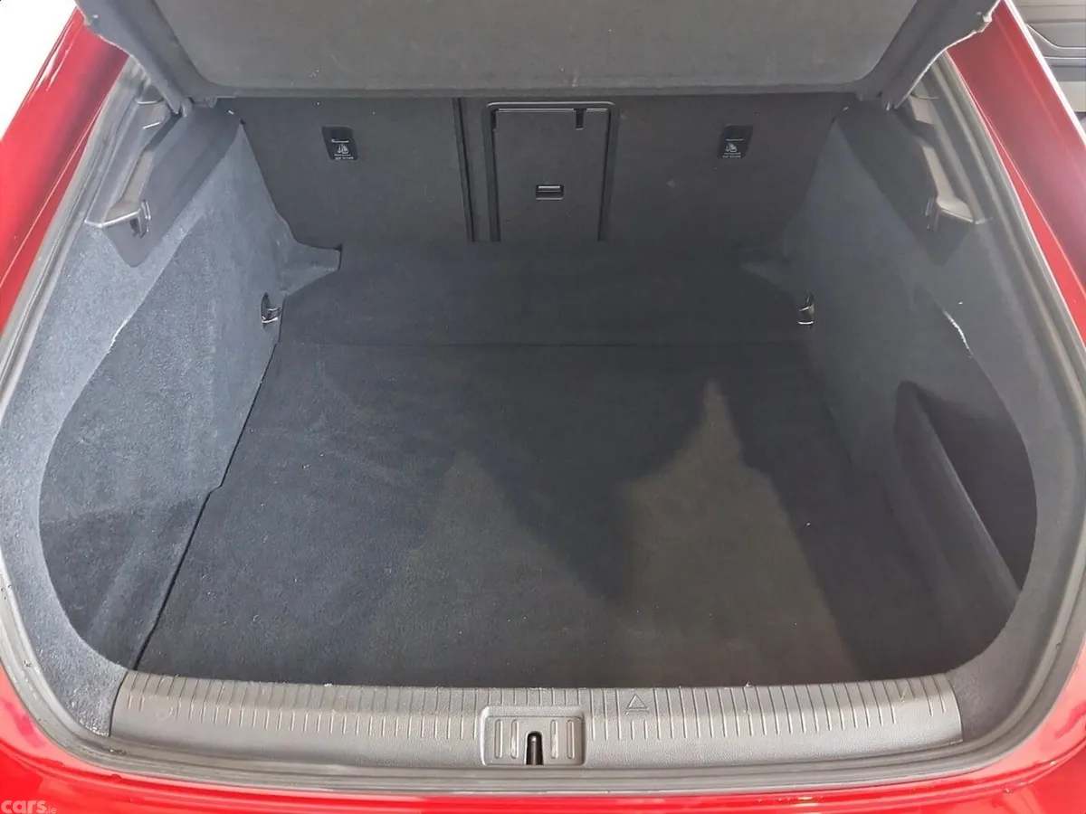 Volkswagen Arteon Hatchback, Diesel, 2022, Red