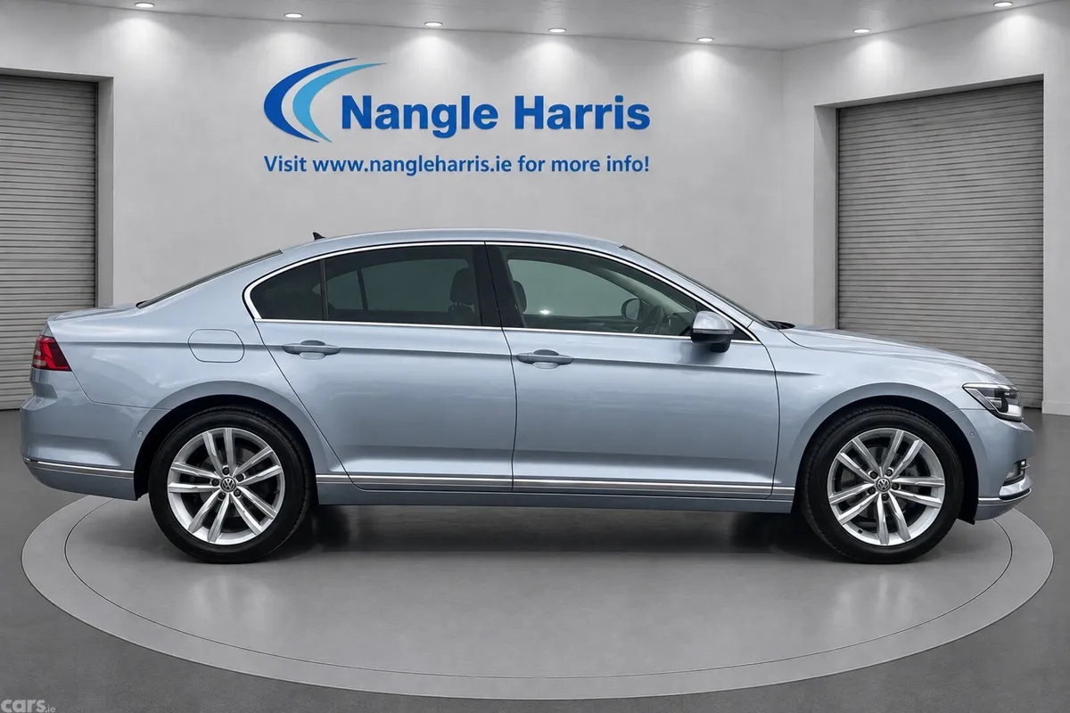 Volkswagen Passat Saloon, Diesel, 2018, Grey