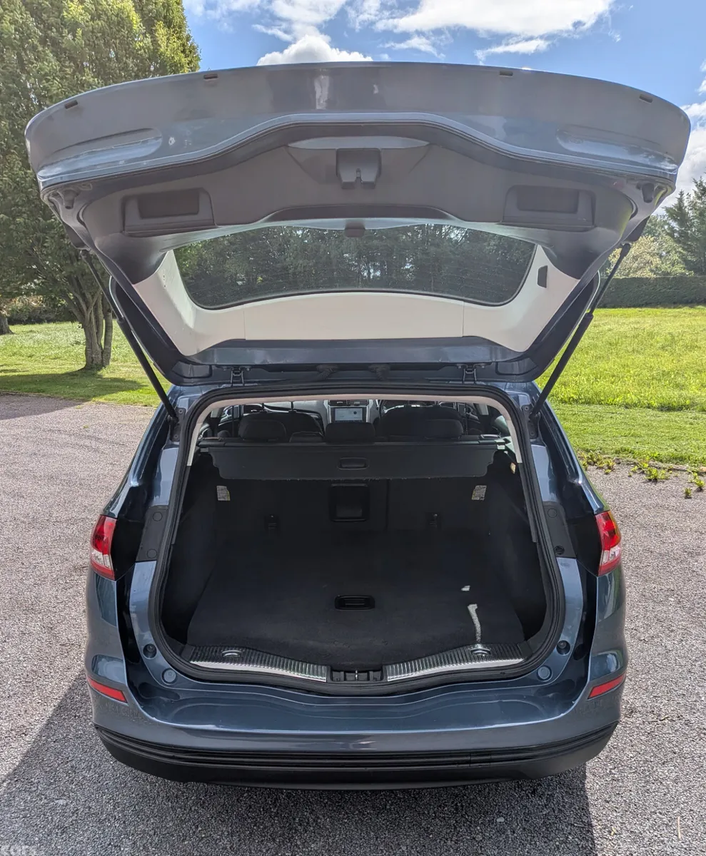 Ford Mondeo Estate/Jeep, Diesel, 2020, Blue