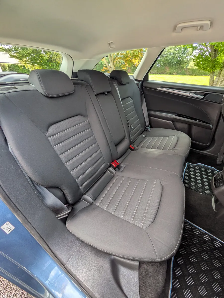Ford Mondeo Estate/Jeep, Diesel, 2020, Blue