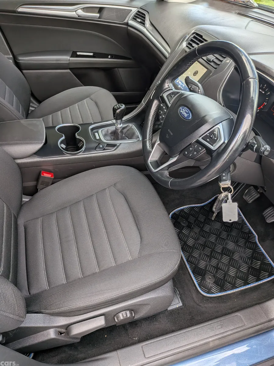 Ford Mondeo Estate/Jeep, Diesel, 2020, Blue