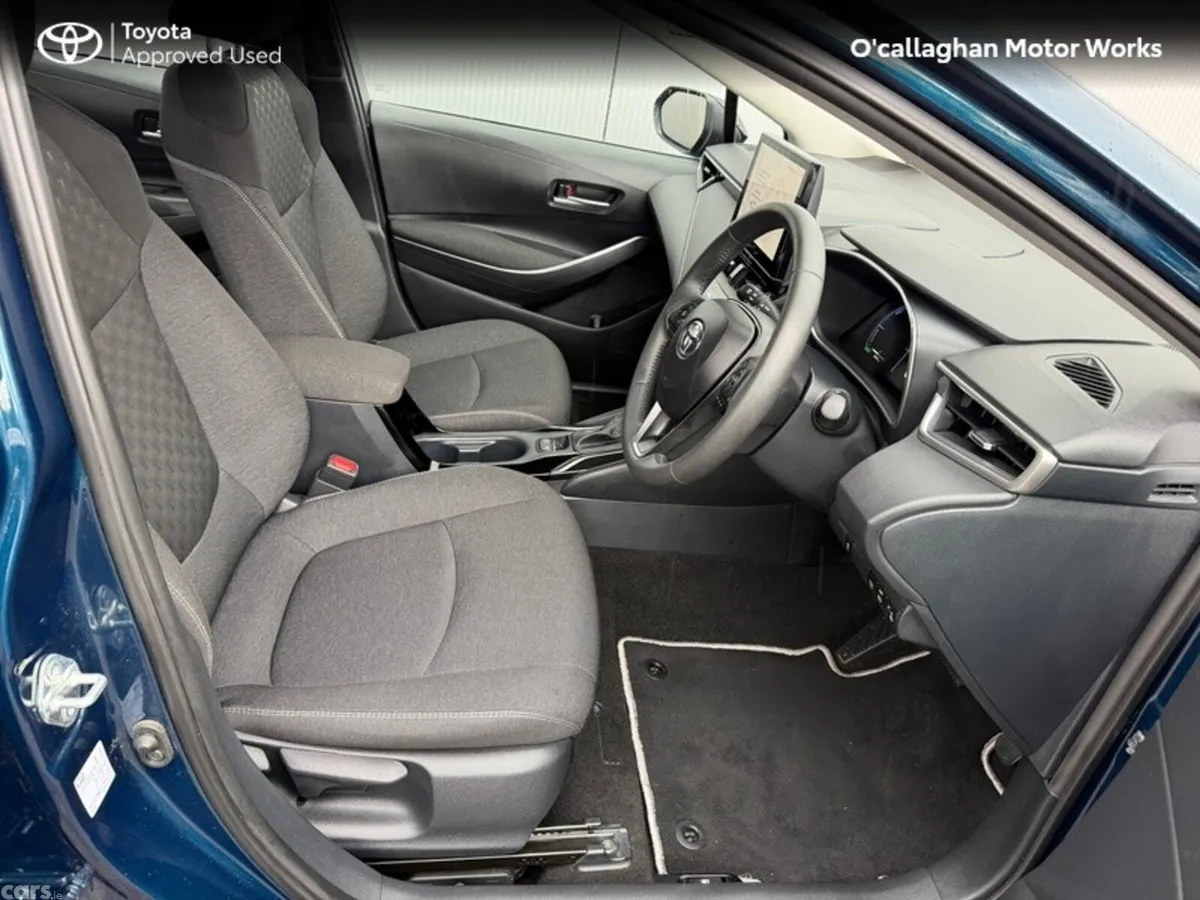 Toyota Corolla Saloon, Petrol Hybrid, 2025, Blue