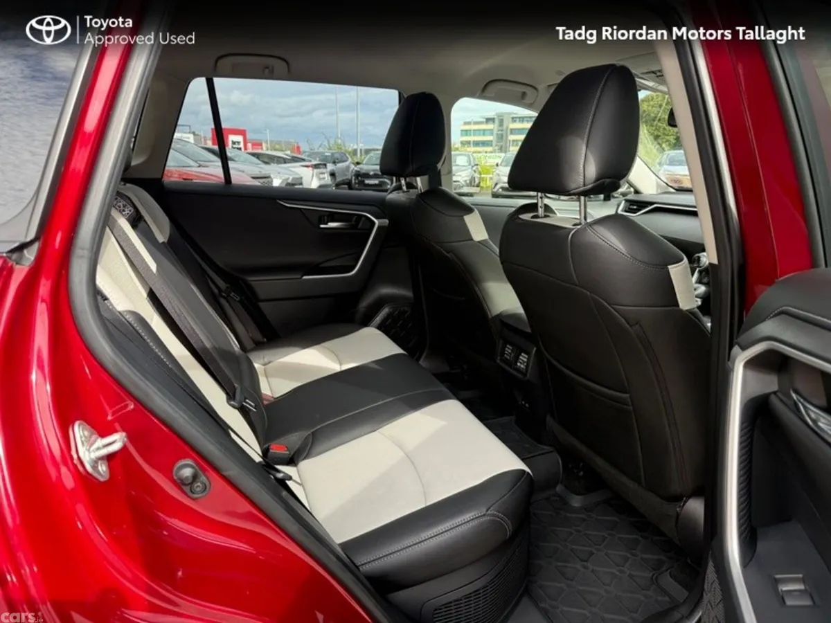 Toyota RAV4 SUV, Petrol Hybrid, 2023, Red