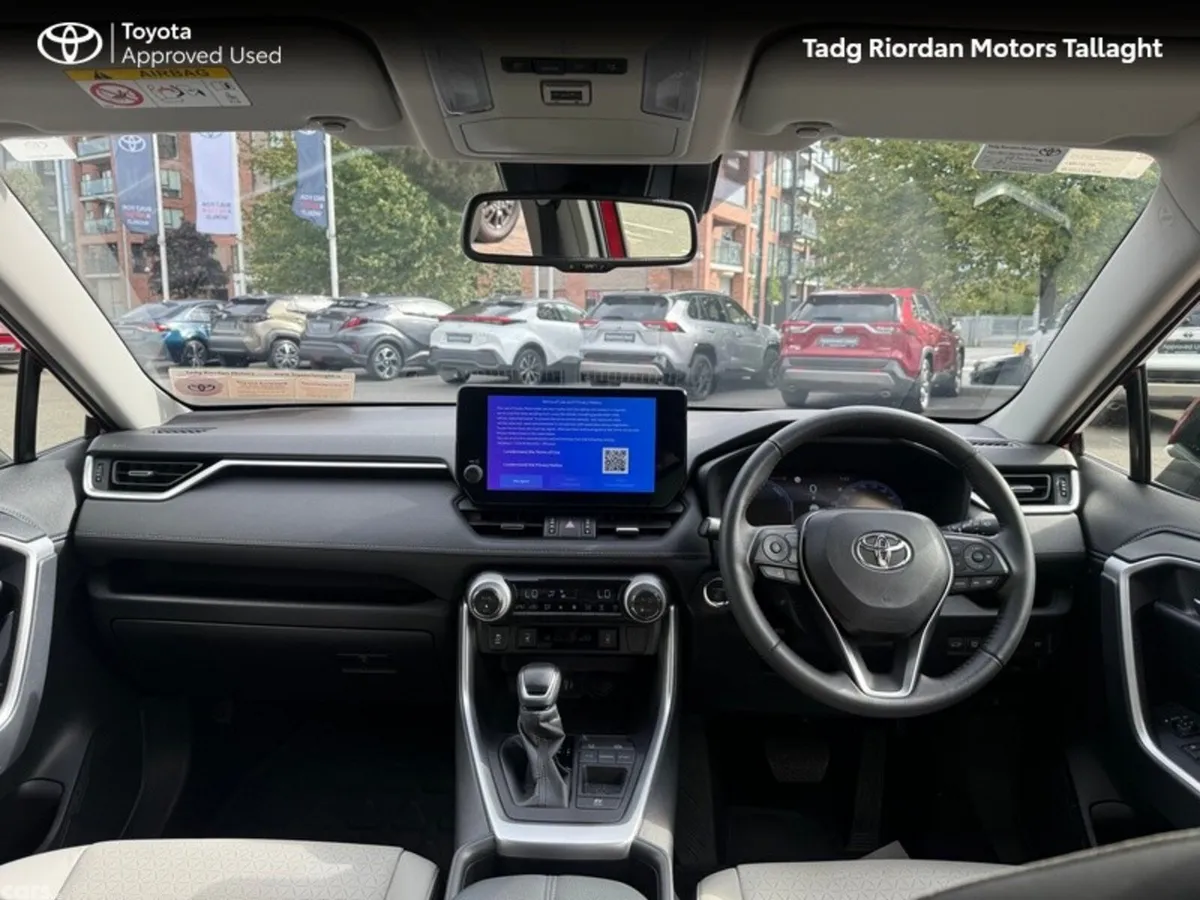 Toyota RAV4 SUV, Petrol Hybrid, 2023, Red