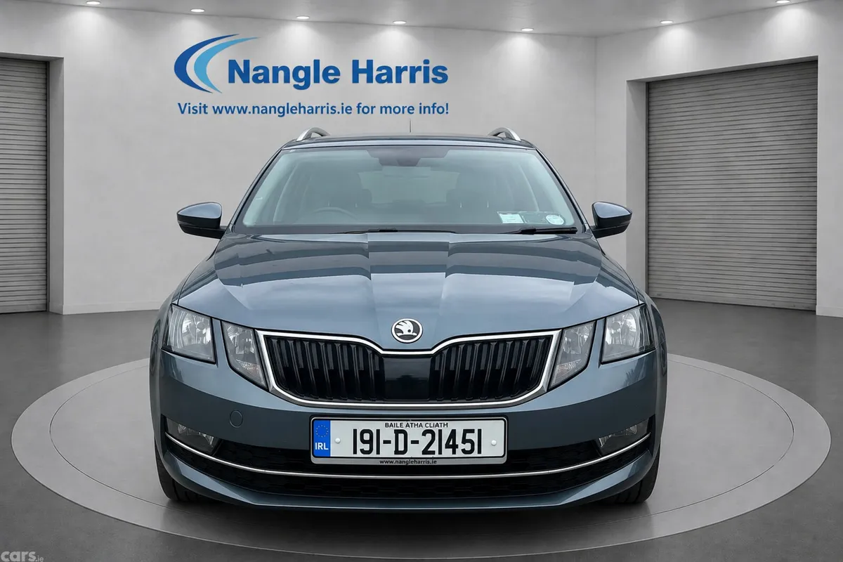 Skoda Octavia Estate, Diesel, 2019, Grey